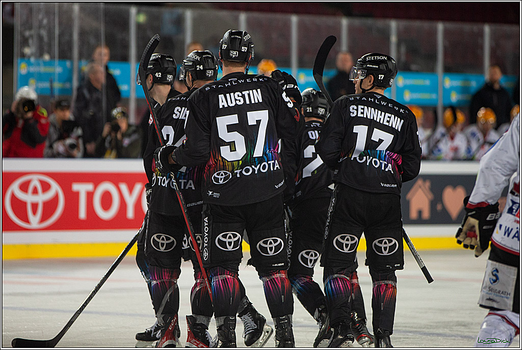 PENNY DEL; Koelner Haie- Fischtown Pinguins; Koeln, 22.12.2022